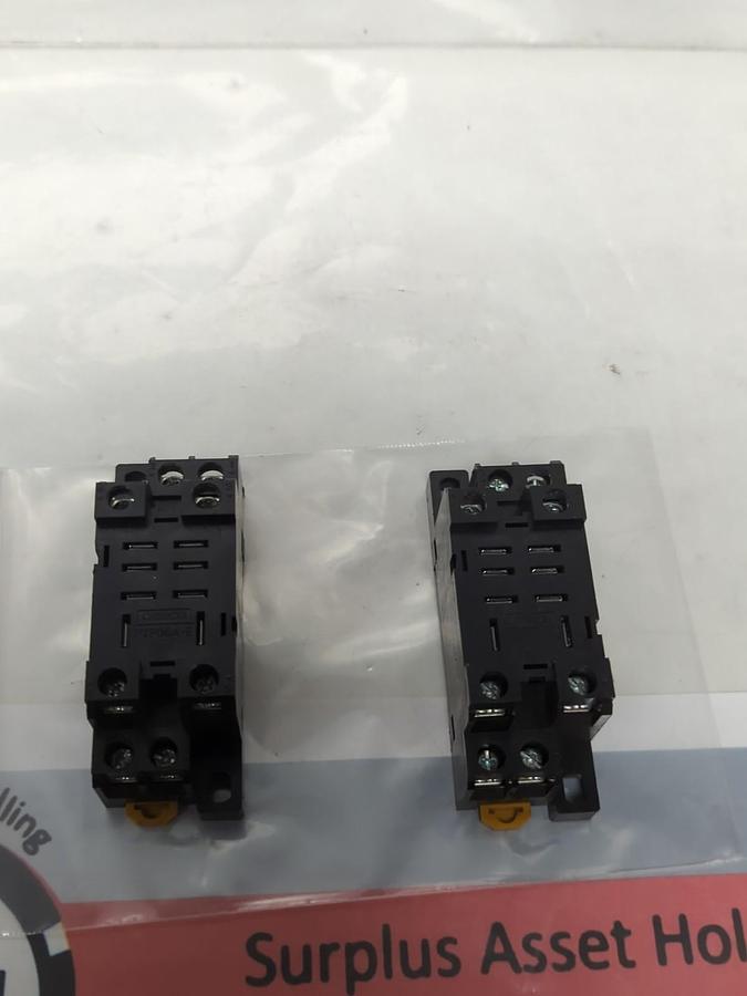 Used OMRON,PTF08A-E,RELAY BASE SOCKET 8-PIN LOT OF 2 PRE-OWNED