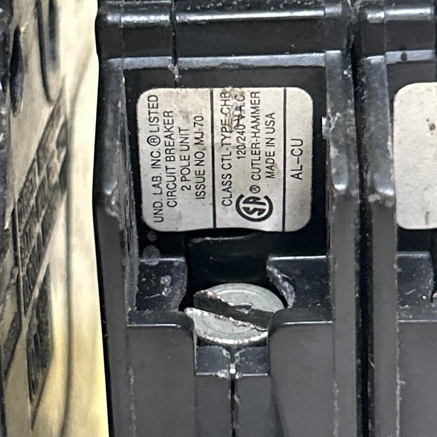 Used CUTLER HAMMER,CHB220,CIRCUIT BREAKER 20A 120/240V 2P LOT OF 2