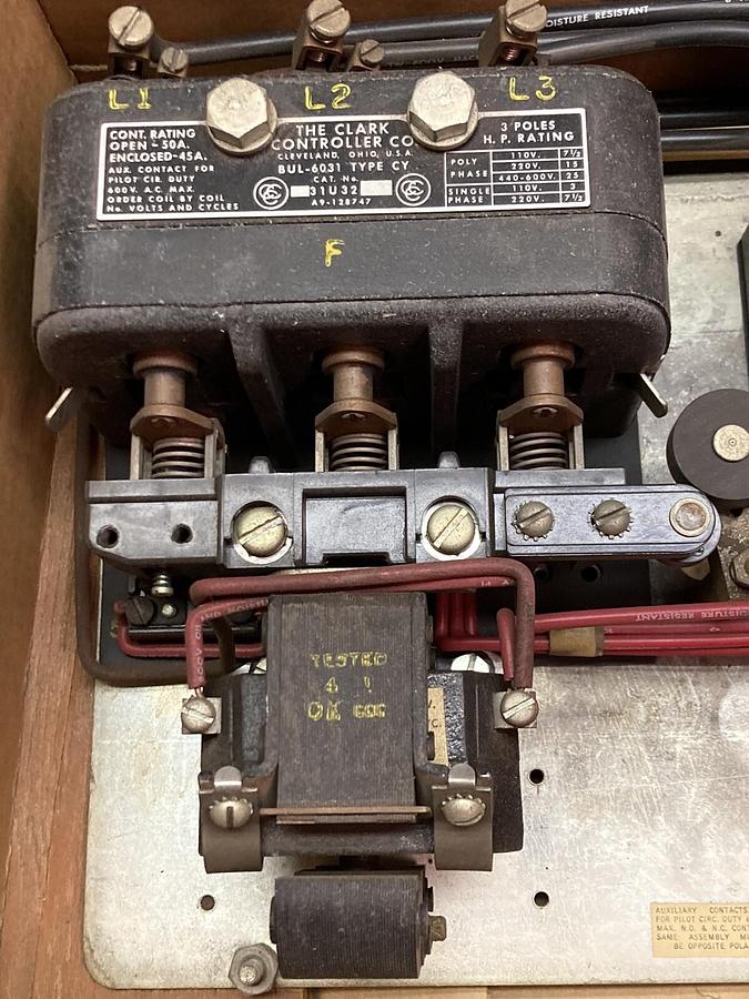 Used Clark Contractor,31U32,3-Pole Contactor 600V