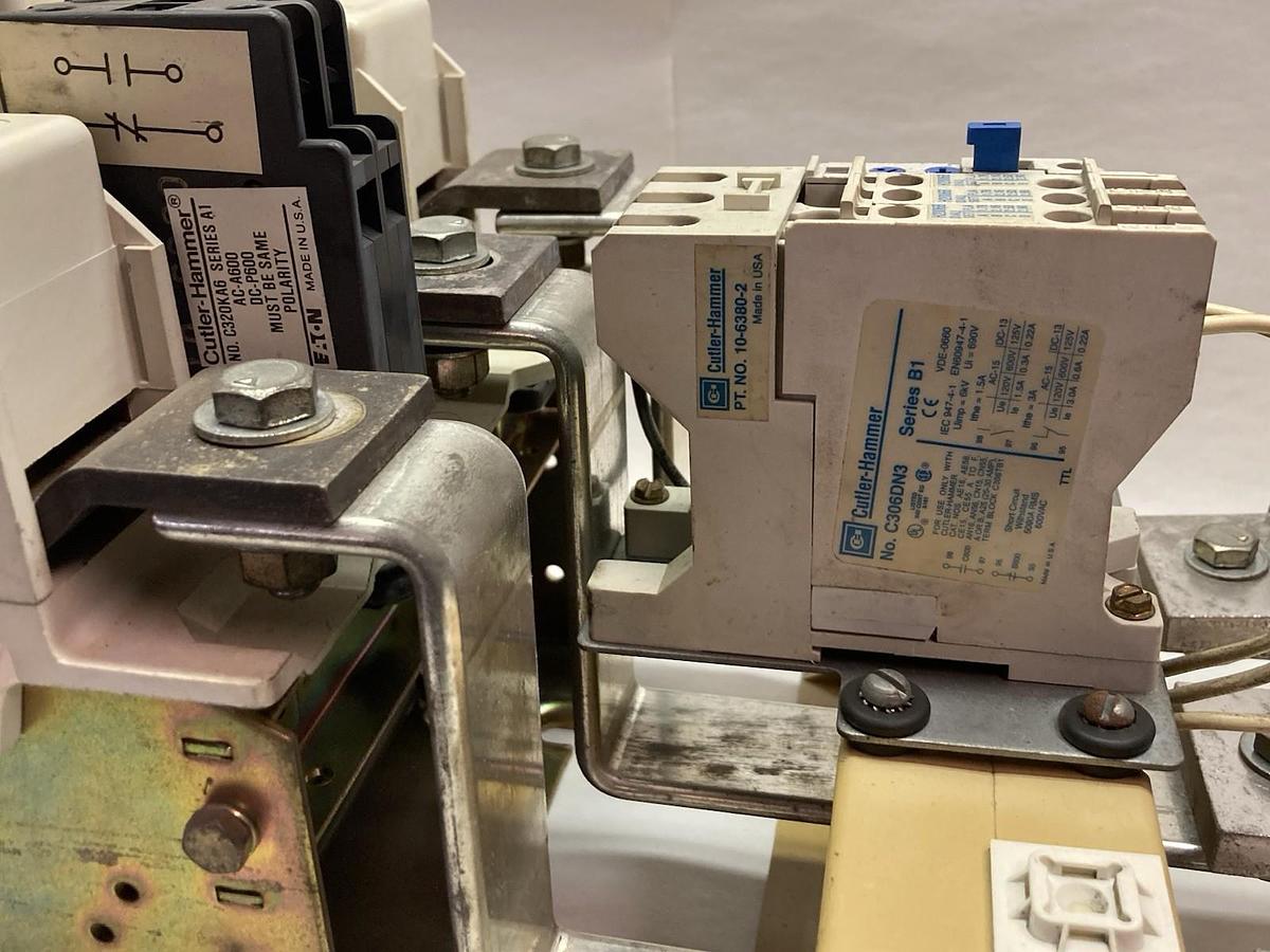 Cutler-Hammer,CN15TN3,NEMA Size 6 Contactor w/Eaton 42-3973 Current Transformer