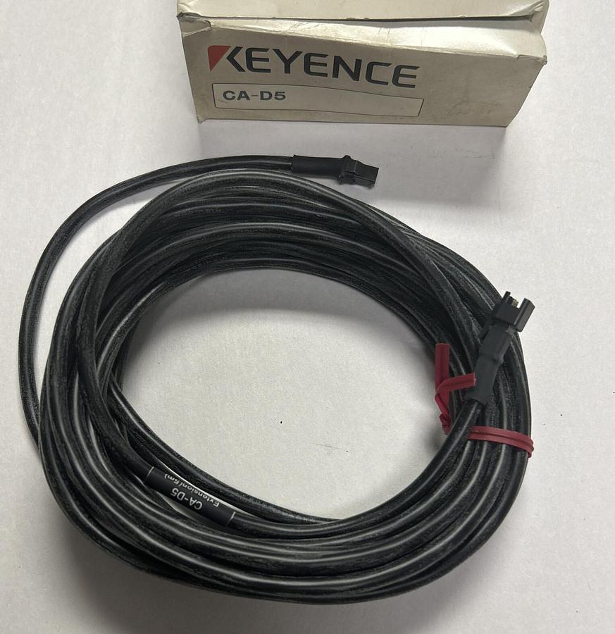 Used KEYENCE,CA-D5 LED,ILLUMINATION CABLE NEW