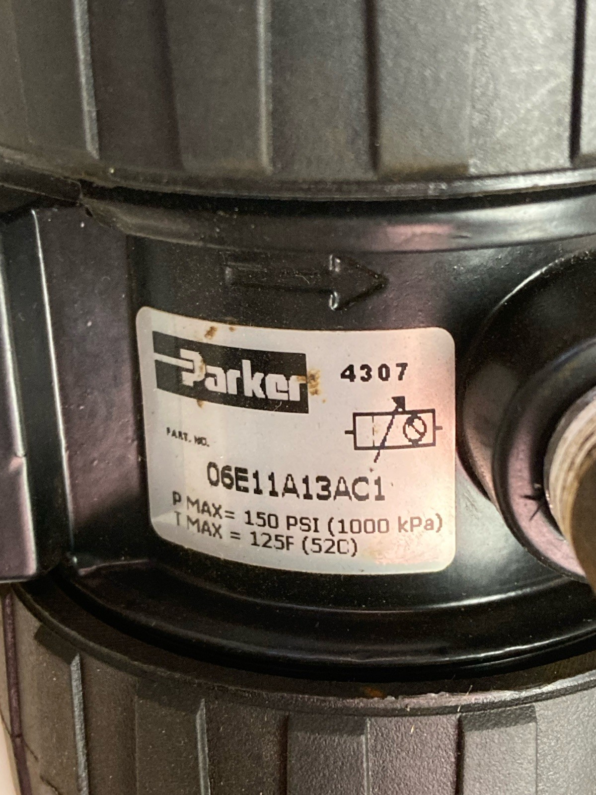 Used Parker,06E11A13AC1,Filter/Regulator 1/4 Inch 150PSI