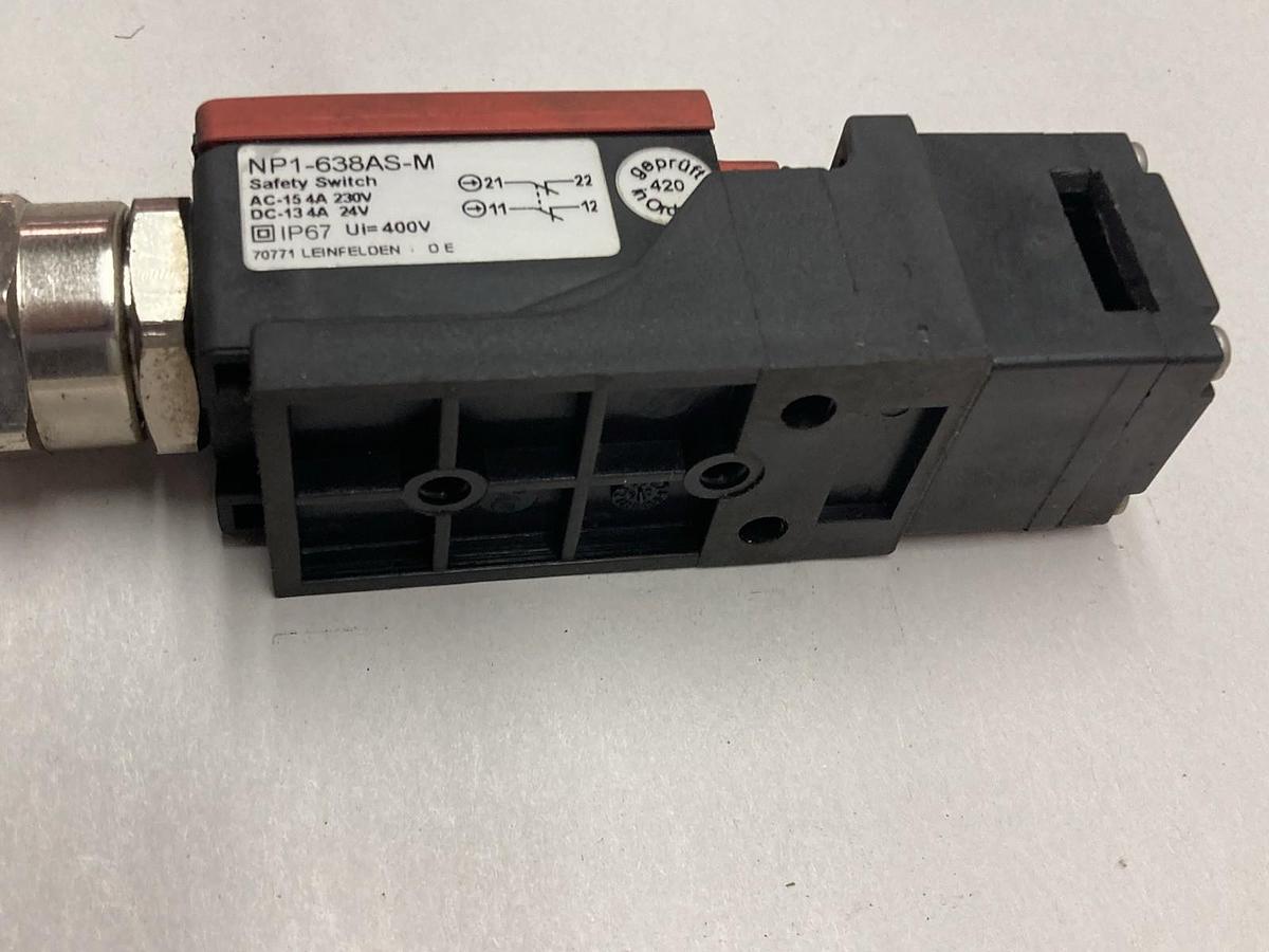 Used Euchner,NP1-638AS-M,Safety Switch Connector Limit Stop 230V 4A 24V