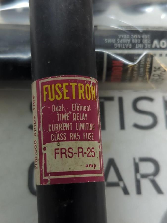 COOPER BUSSMANN,FRS-R-25,FUSETRON 25 AMP FUSE LOT OF 7 NOS