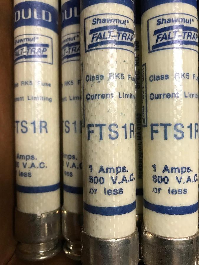 Gould Shawmut,FTS1R,FALT TRAP FUSE lot of 8