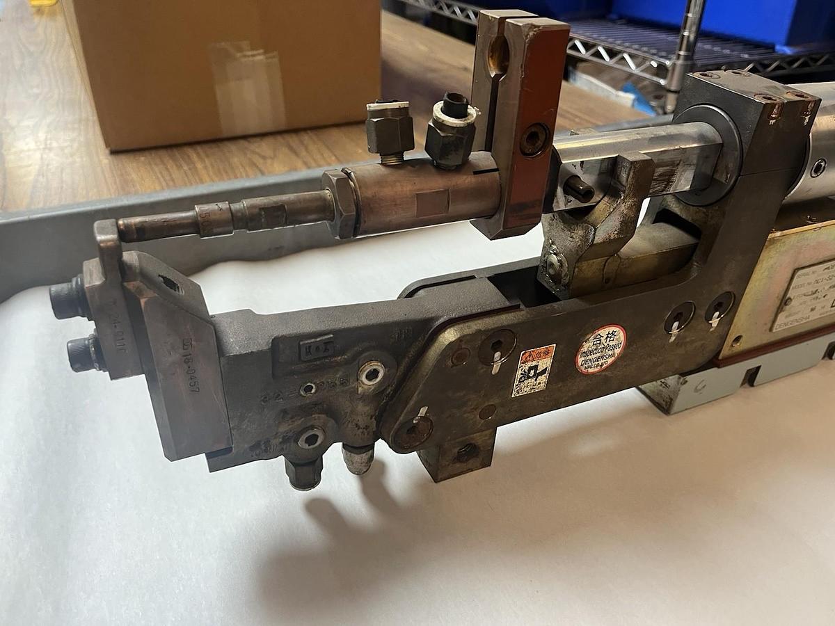 Used DENGENSHA,MC1-S2-076-020,SPOT WELD GUN 2.0 kN / 0.5MPa