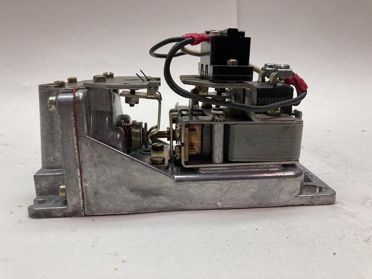 General Electric,CR2820B410AA42,Pneumatic Time Delay Relay Ser A