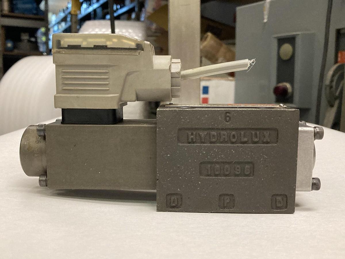 Used Husky,WE42P06C21PAOBN/P15,Solenoid Valve HPN-676764