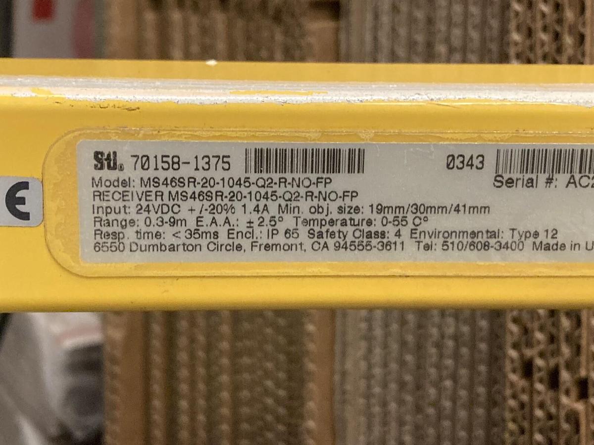 Used STI,MS46R-20-1045-Q2-R-NO-FP,Safety Light Curtain Reciever 24V