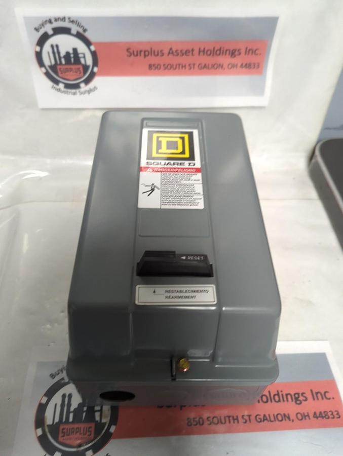 SQUARE D,8536 SC63,SIZE 1 MOTOR STARTER WITH ENCLOSURE MO552K NOS