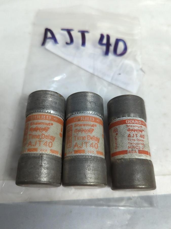 Used GOULD SHAWMUT,AJT 40,AMP-TRAP 40 AMP FUSE LOT OF 3 PRE-OWNED