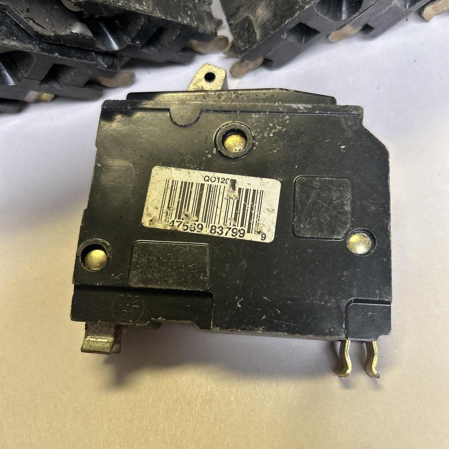 Used SQUARE D,QO120,CIRCUIT BREAKER 20A 120/240V 1P LOT OF 10