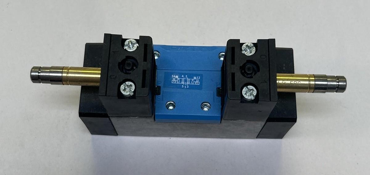 Used FESTO,MN1H-5/3E-D-1-C,SOLENOID VALVE NOS