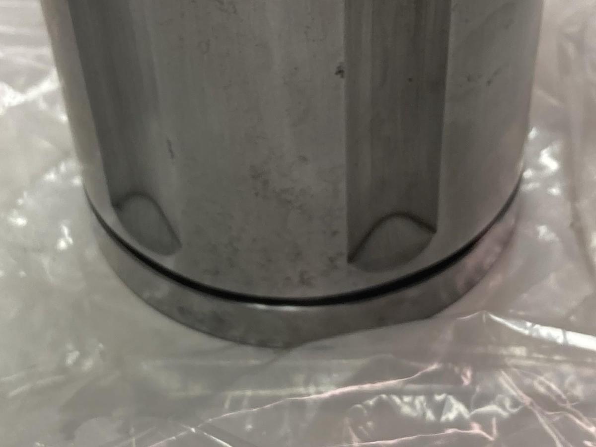 Thomson,A406080,Precision Ball Bushing Bearing 2.5" ID 3.75" OD x 5" Long