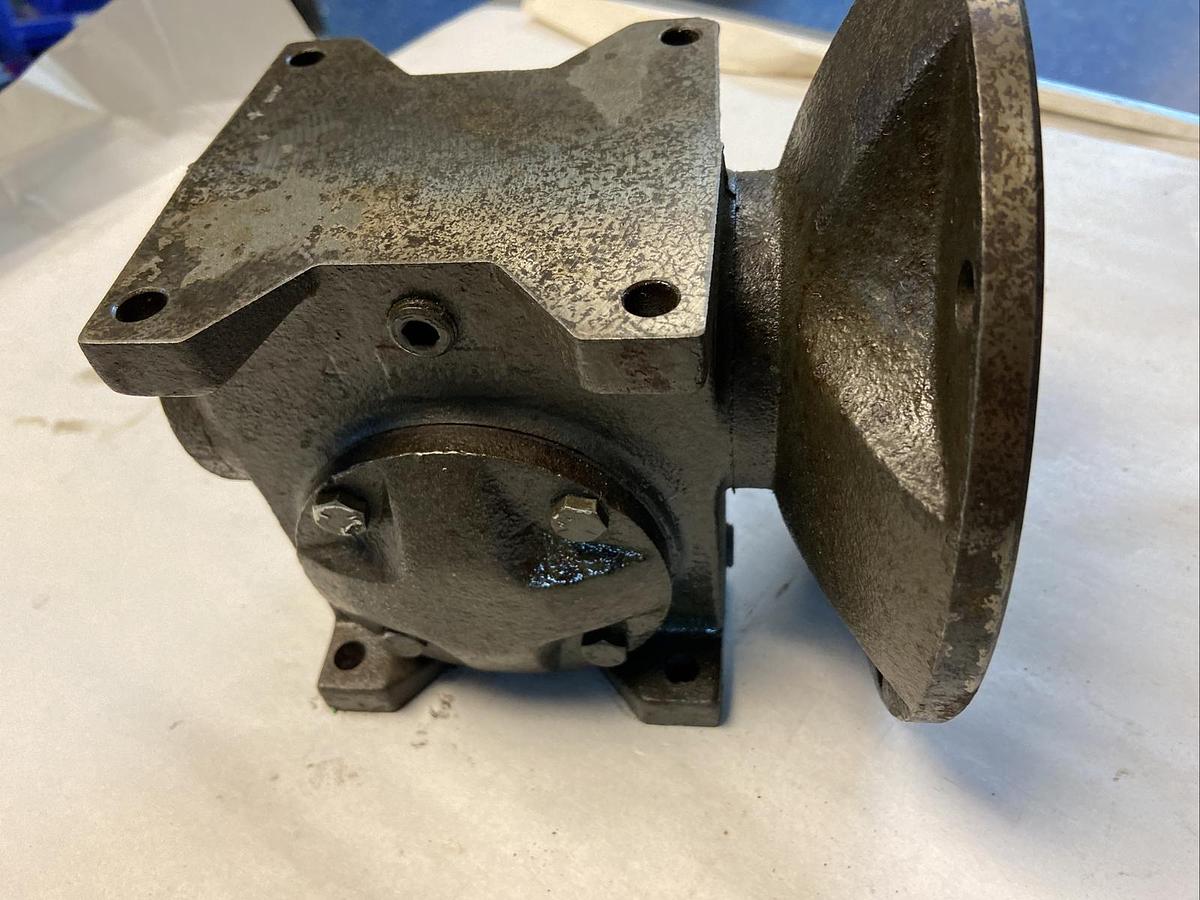 BALDOR,GSF2013AA/GR0006A067 STF200-25A-A,Gear Reducer Ratio 20:1