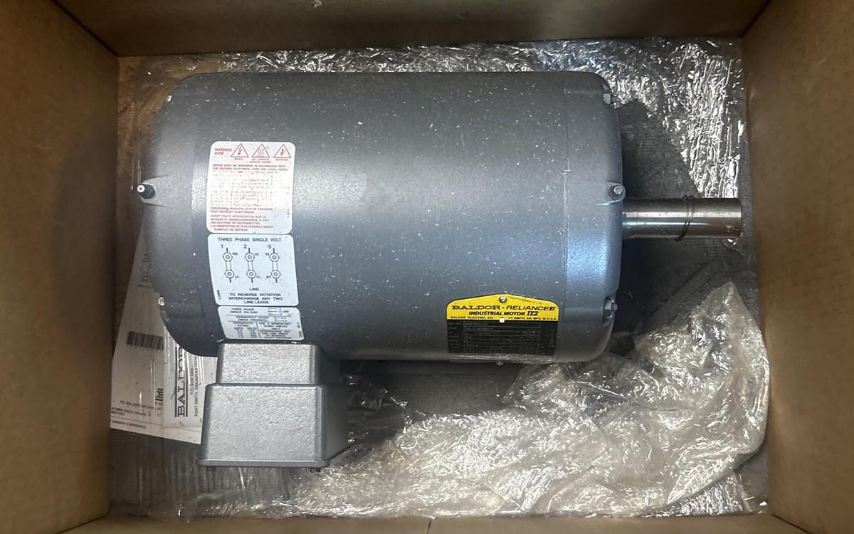 BALDOR,4107655430,MOTOR 5HP 415V 2860RPM 3PH 184T FRAME