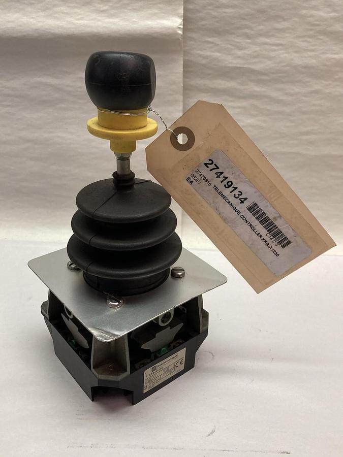 Used Telemecanique,XKB-A1230,Joystick Controller 300V