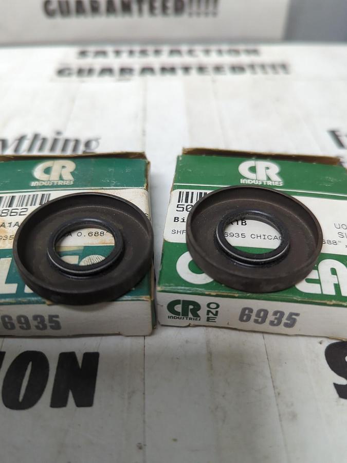 CHICAGO RAWHIDE,6935,OIL SEALS .688 IN X 1.503 IN LOT OF 2 NOS