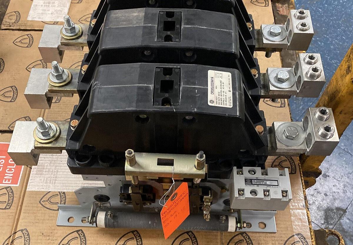 Used GENERAL ELECTRIC,CR385J002AA1A,CONTACTOR NEMA SIZE 7 900A