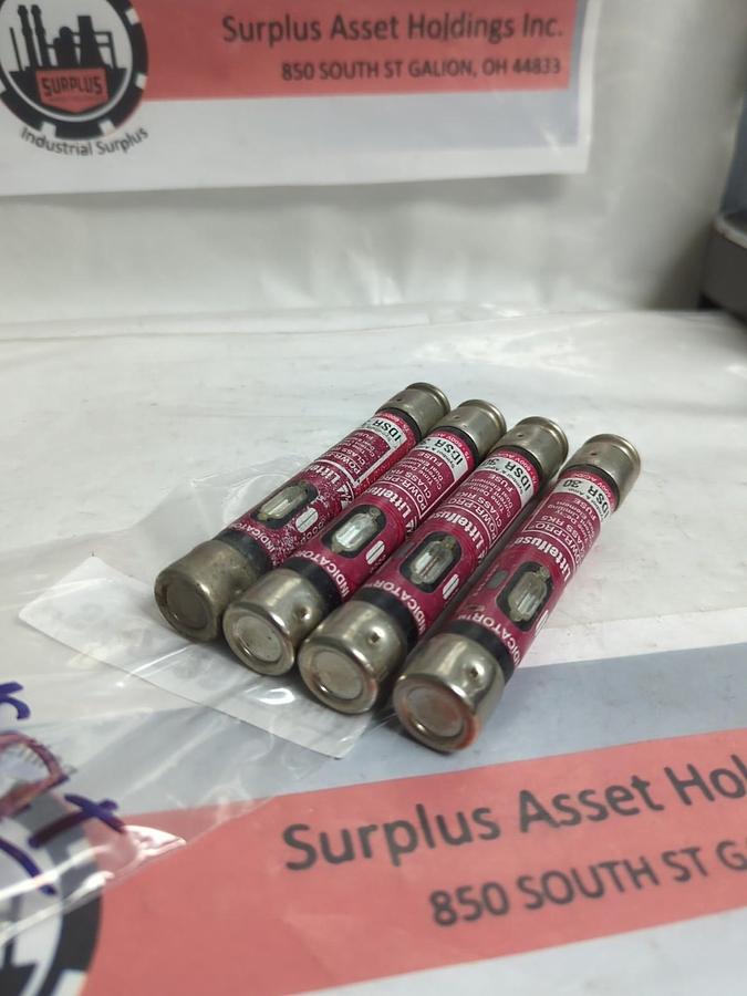 Used LITTELFUSE,IDSR30,INDICATOR 30 AMP FUSE LOT OF 4 PRE-OWNED