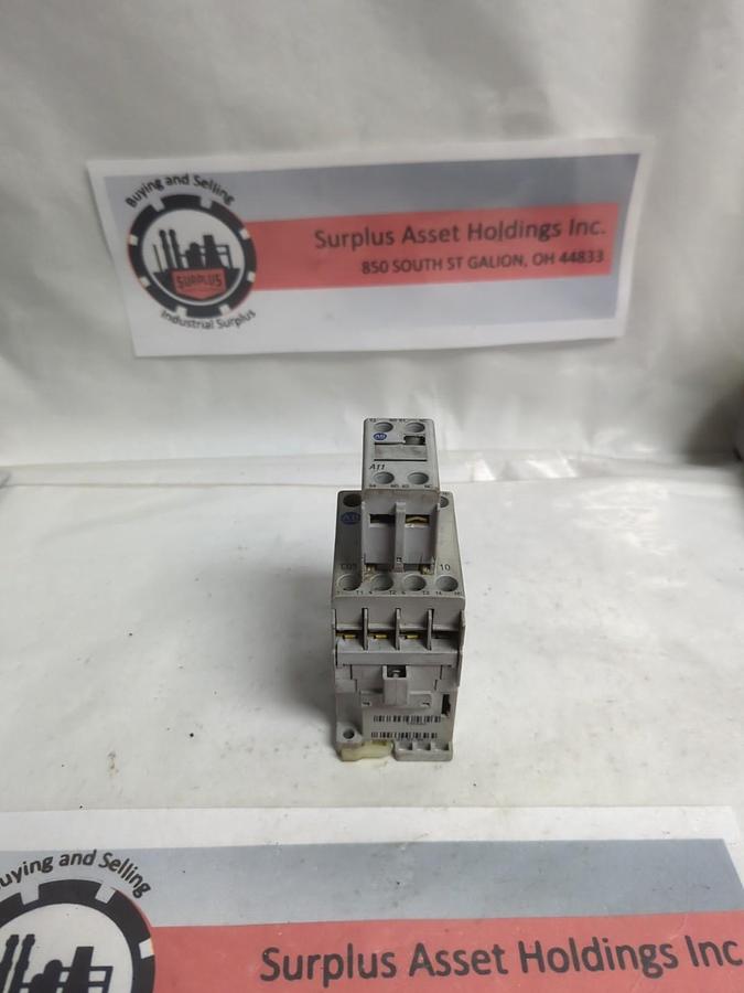 Used ALLEN BRADLEY,100-C09E*10,CONTACTOR WITH 100-F AUX PRE-OWNED