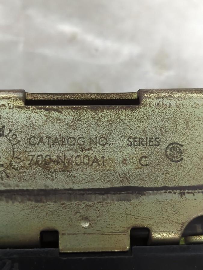 Used ALLEN BRADLEY,700-NT,SERIES C TIMING RELAY 700-N400A1 PRE-OWNED