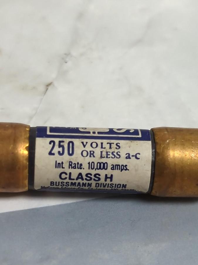Used COOPER BUSSMANN,NON5,ONE-TIME 5 AMP FUSE LOT OF 2 PRE-OWNED