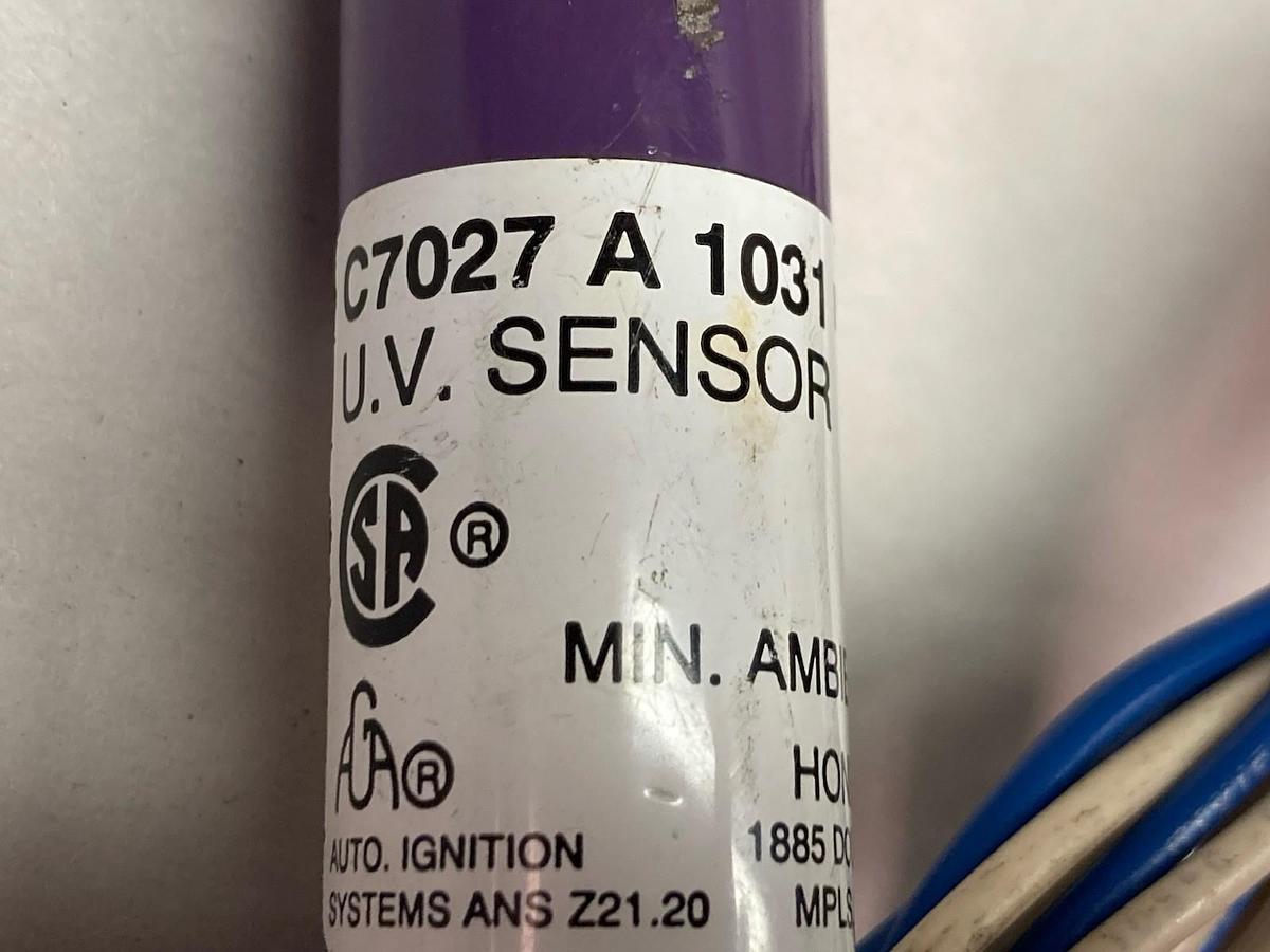 Honeywell,C7027 A 1031,Ultraviolet Flame Detector Sensor Rev E