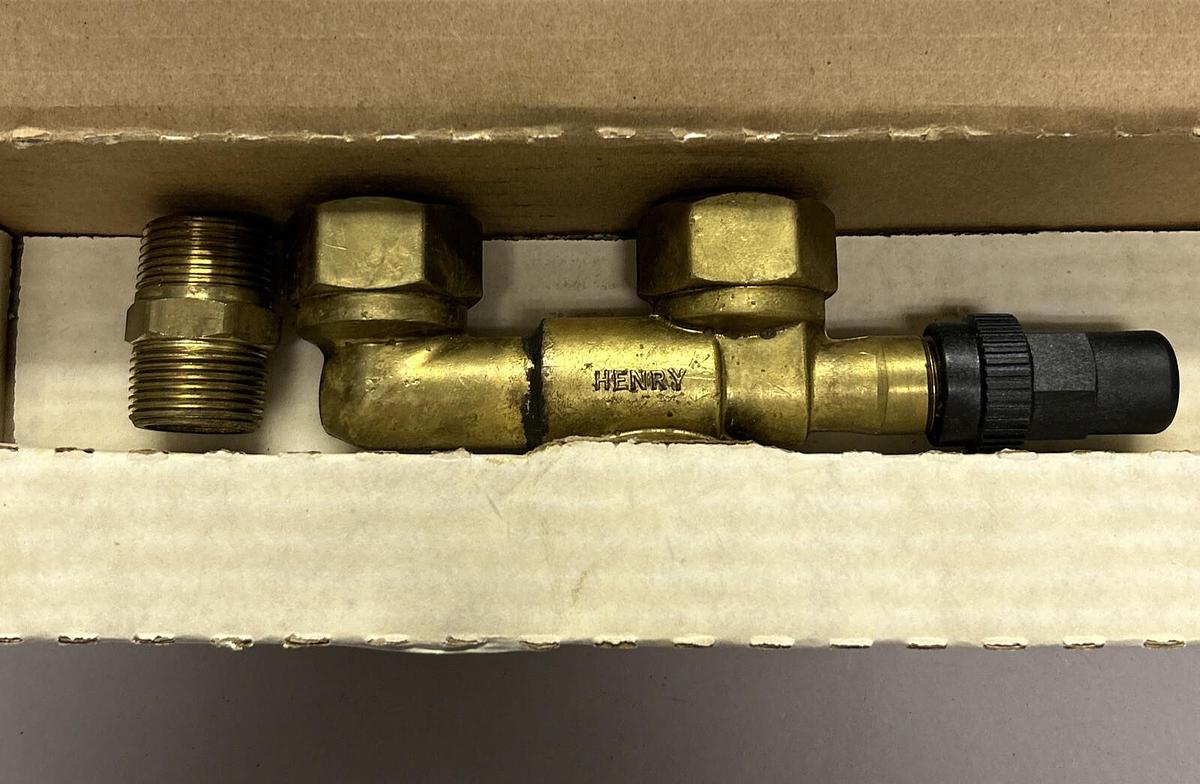 Used HENRY VALVE CO,927,SHUT-OFF VALVE 3/4IN