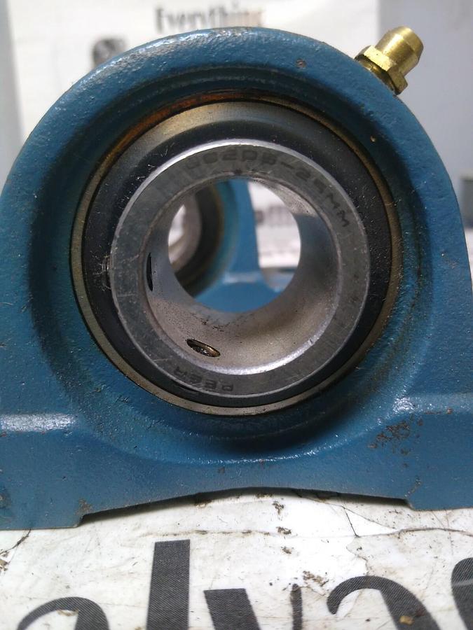 PEER,P205,PILLOW BLOCK BEARING UNIT NO BOX LOT OF 2 NOS