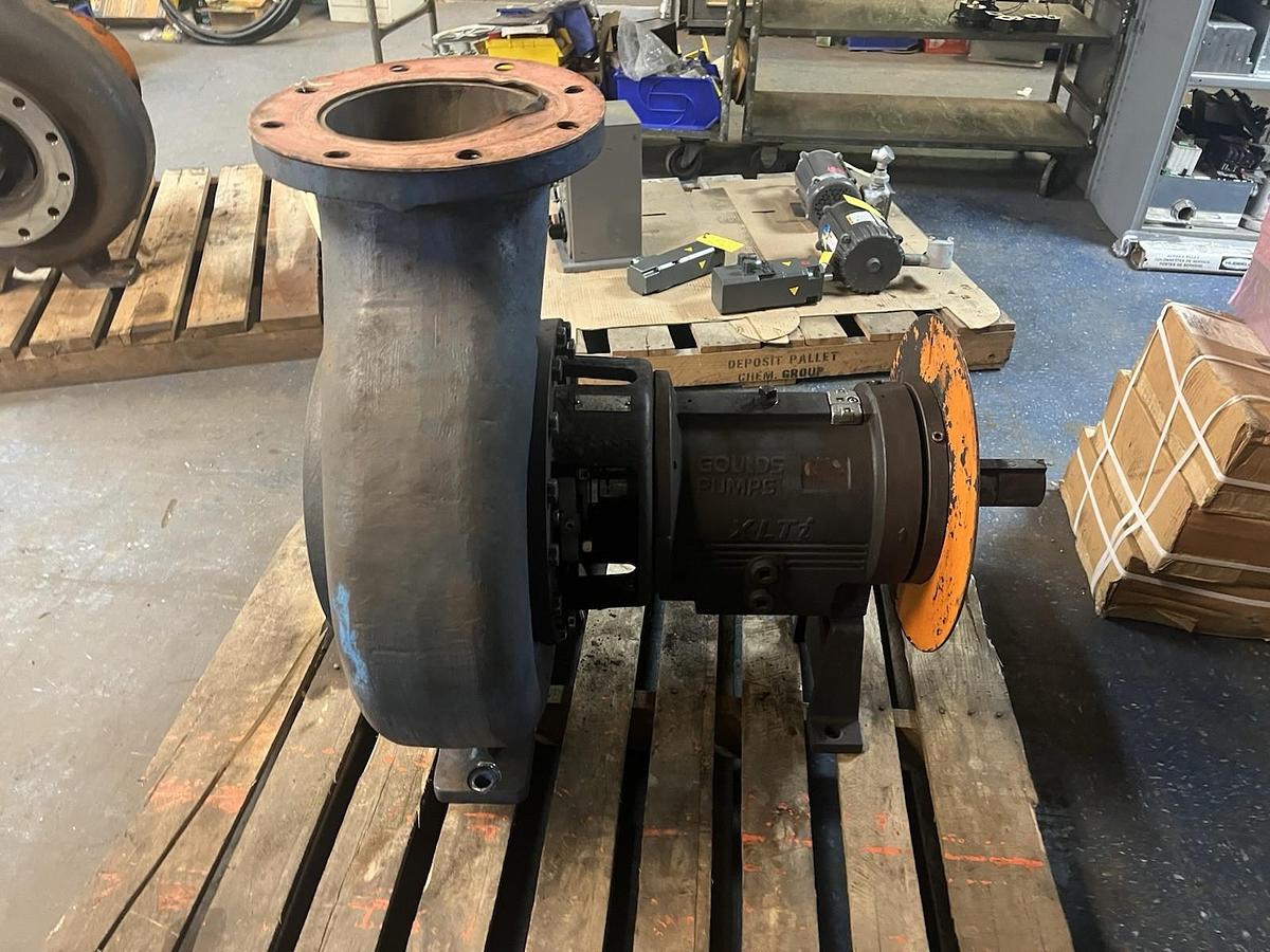 Used GOULDS,3196,XLTi CENTRIFUGAL PUMP 8X10-13 CDMCUN IMP ? DIA ?RPM ?GPM