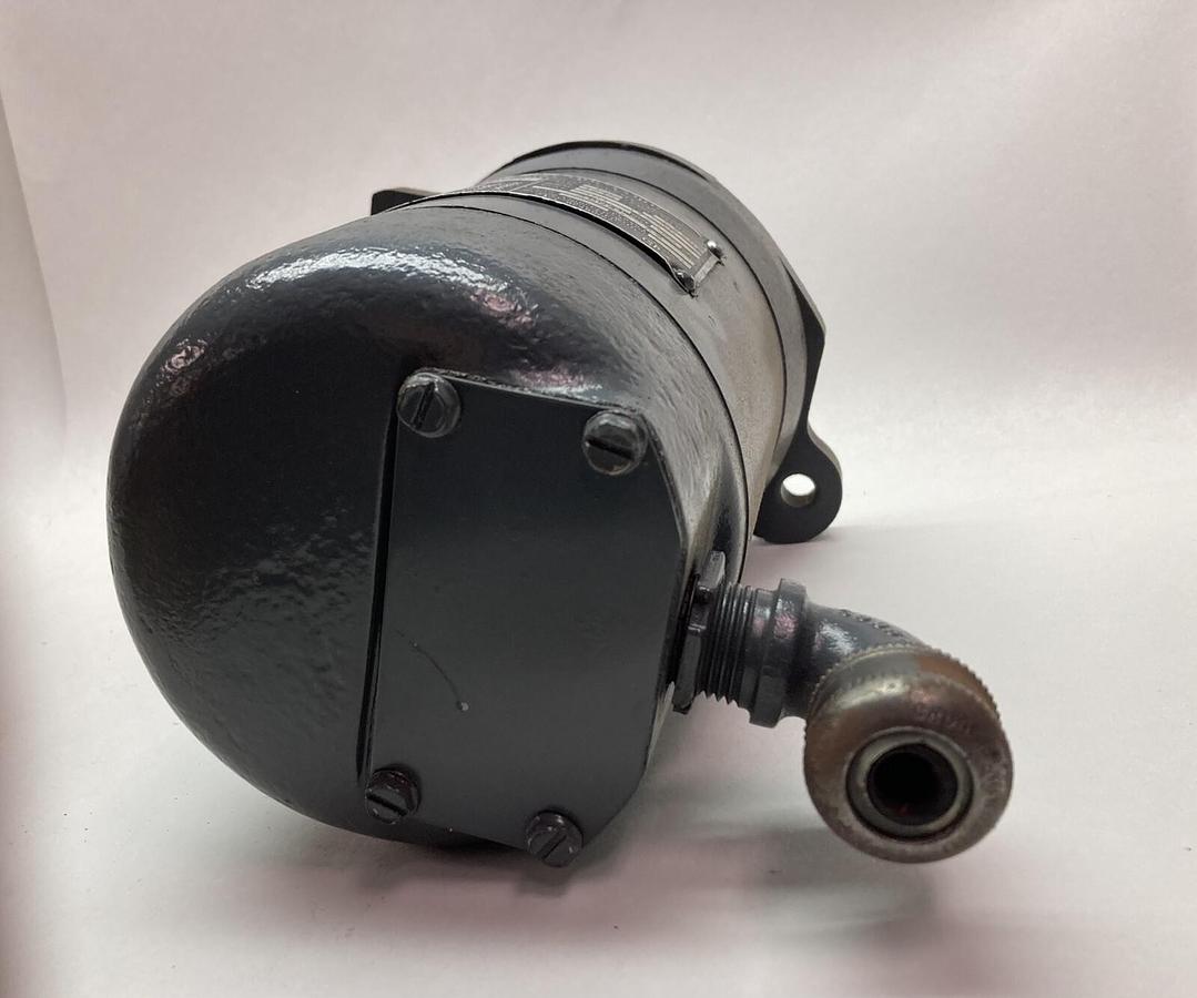 Used Doerr Electric Corp,40045-AV,Alternating Current Motor 1/15 Hp D42CZ Frame