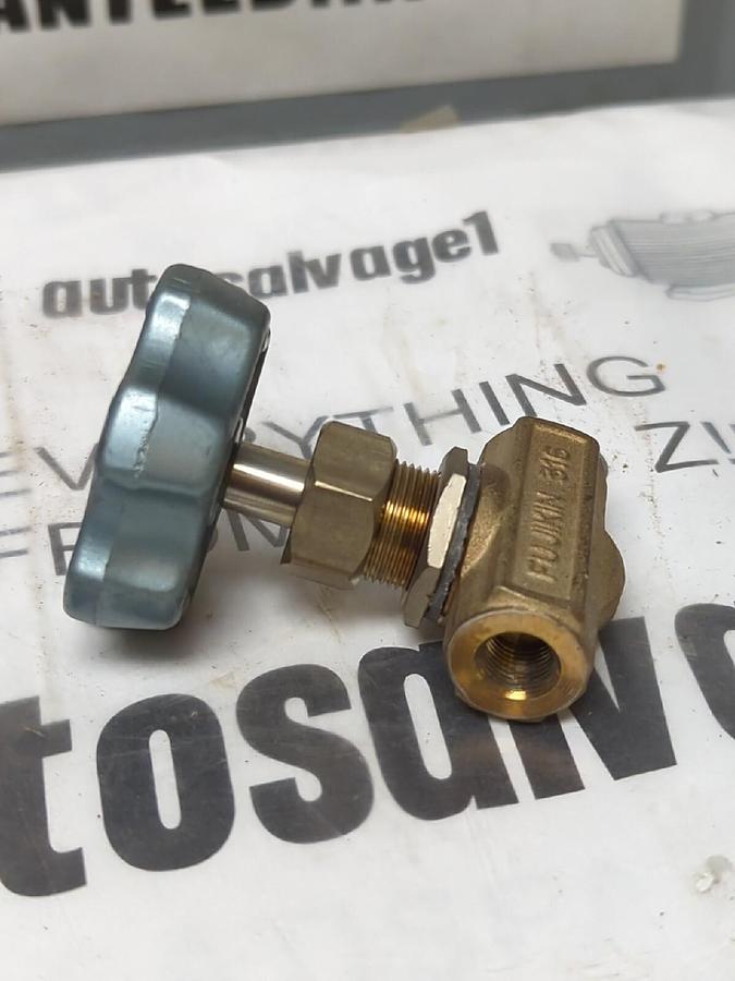 FUJIKIN,30K,1/8 INCH NEEDLE VALVE NOS