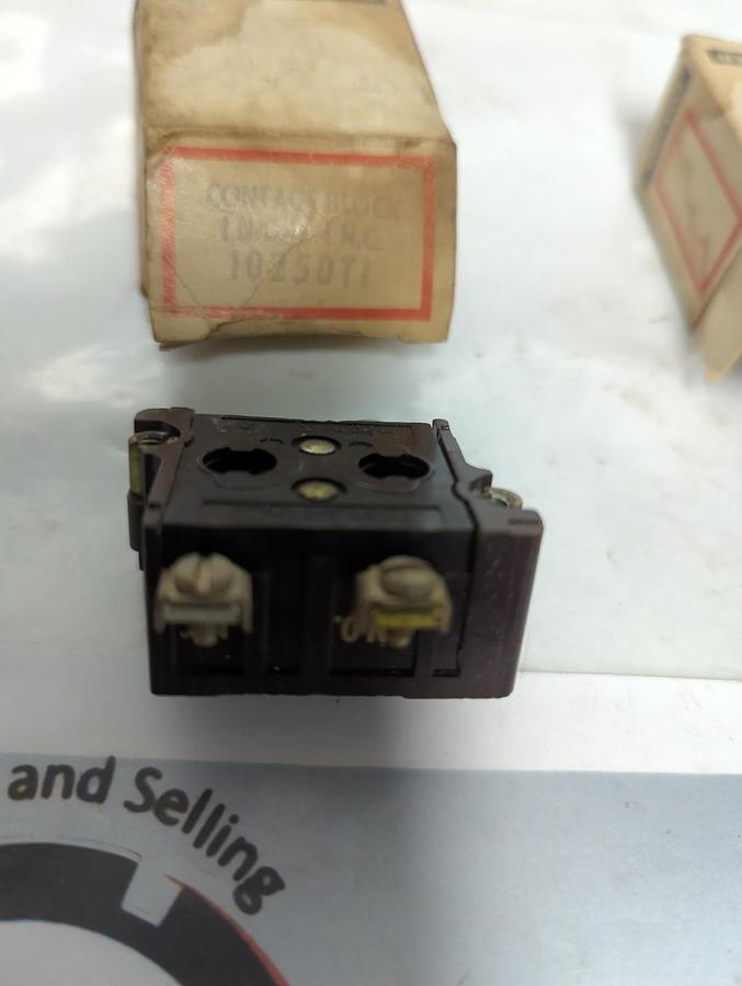CUTLER HAMMER,10250T1,CONTACT BLOCK T1 LOT OF 2 NOS