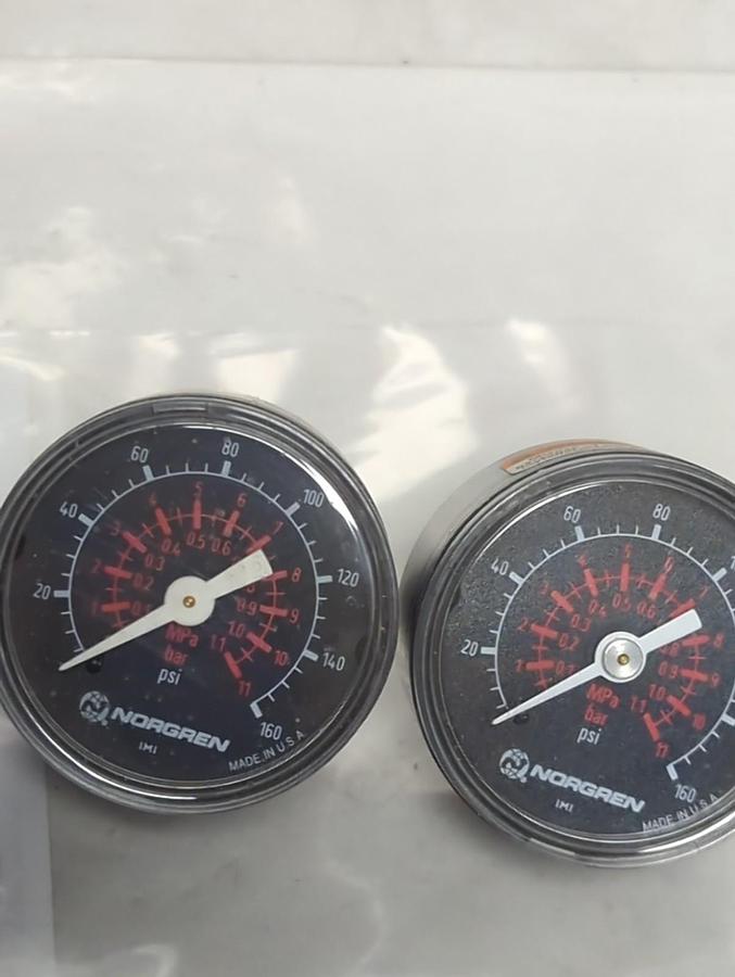 Used NORGREN,0-160,PRESSURE GAUGE 0-160PSI 0-11 BAR LOT OF 3 PRE-OWNED