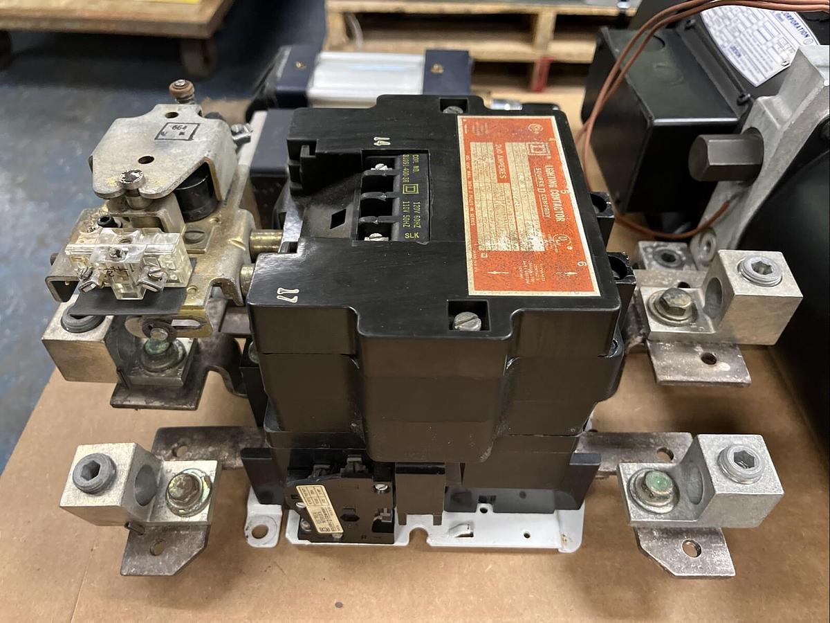 Used SQUARE D,8903-SVO11,LIGHTING CONTACTOR 200A 600V COIL 120V