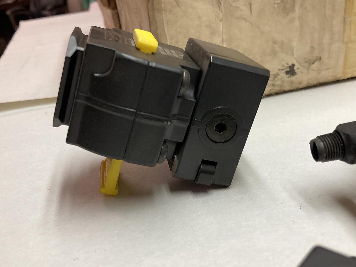 Norgren,R73G-4AK-RMG,Filter Regulator Lubricator Assembly Unit 300 PSIG