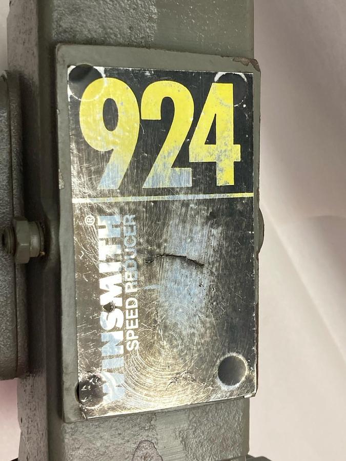 Used Winsmith,924-W8S061XGFT,Speed Reducer Ratio:50 9Hp 1750RPM 0.59 kWa