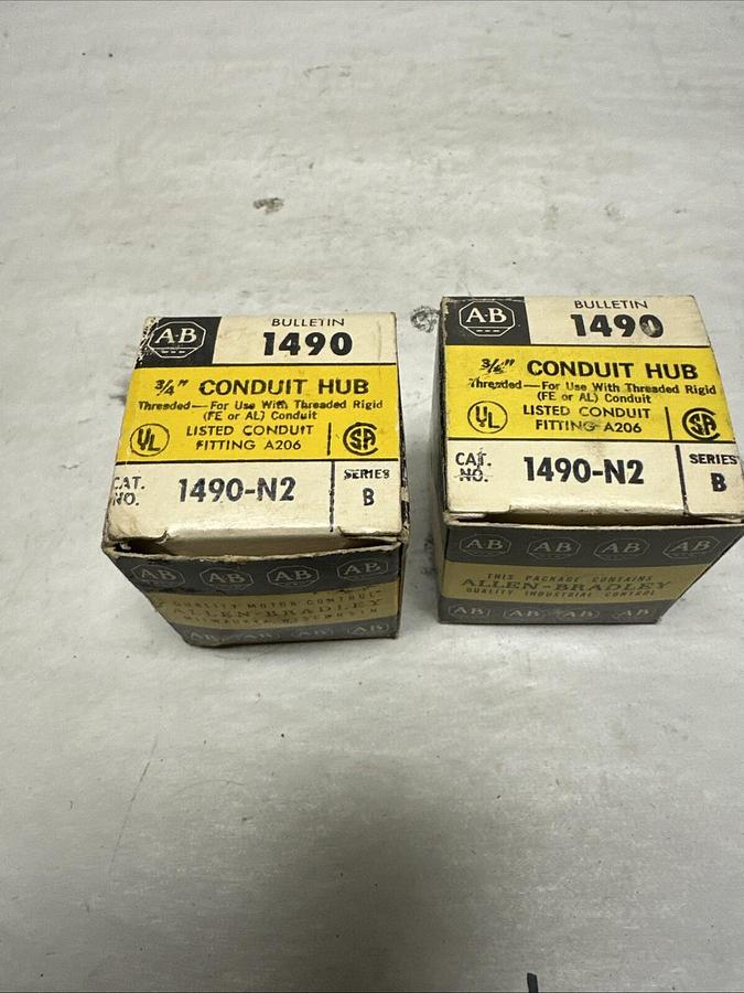 Used Allen-Bradley,1490-N2,Conduit Hub 3/4" Lot of 2