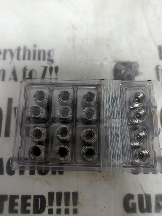 SPRAYING SYSTEMS,H1/4VV-SS-5002,VEE-JET SPRAY NOZZLES LOT OF 20