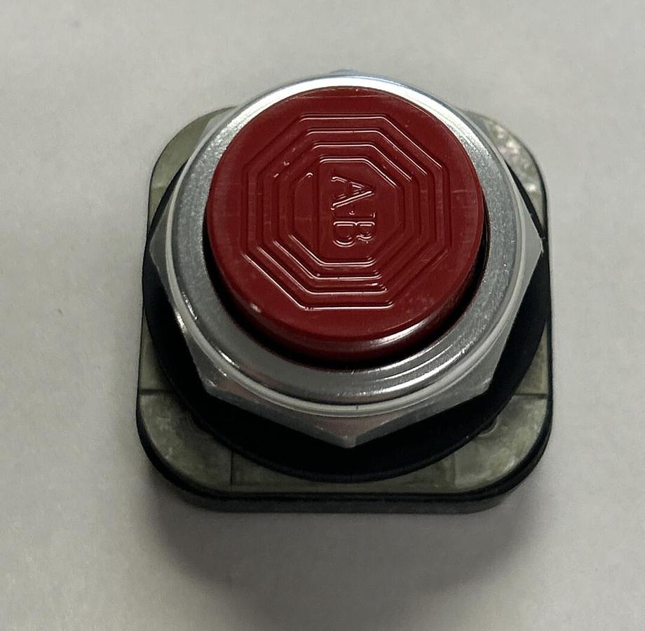 ALLEN BRADLEY,800T-B6,SER T RED PUSH BUTTON NOS