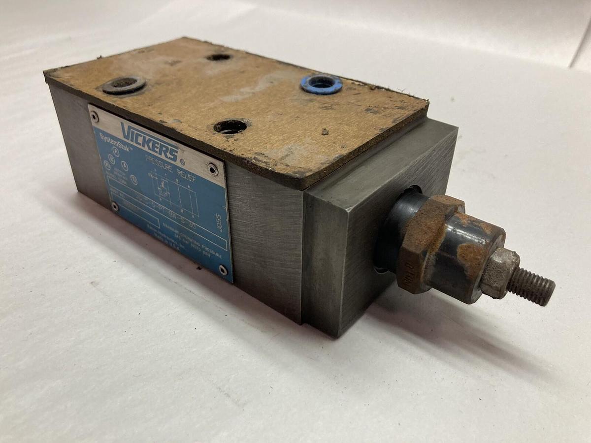 Used Vickers,DGMC-5-PT-BW-S-30,Pressure Relief Valve