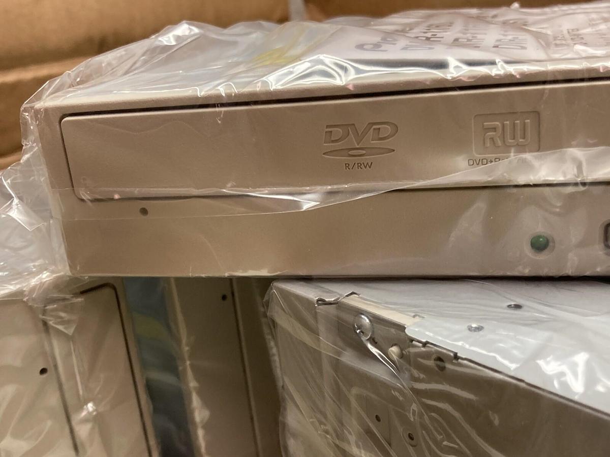 Pioneer,DVR-116D,Internal Disk Burner DVD-R/RW BOX OF 10