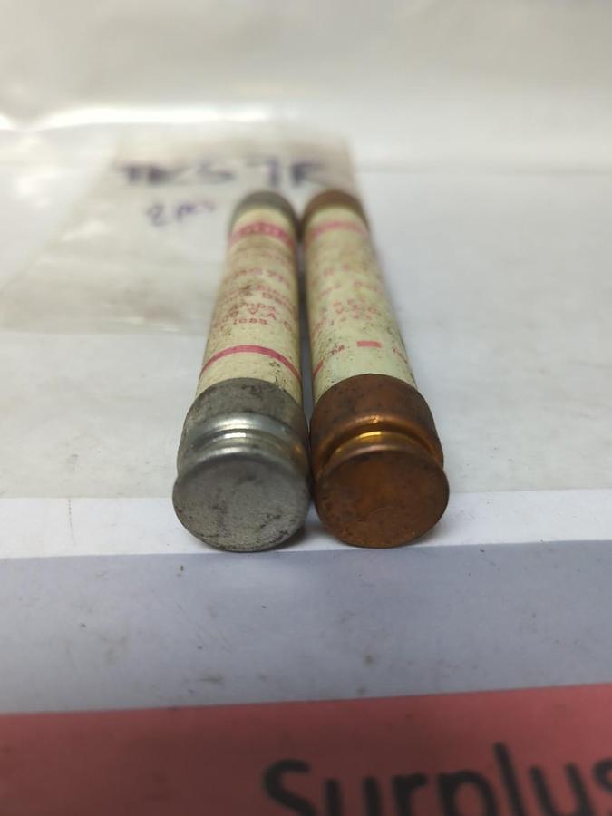 Used GOULD SHAWMUT,TRS7R,TRI-ONIC 7 AMP FUSE LOT OF 2 PRE-OWNED