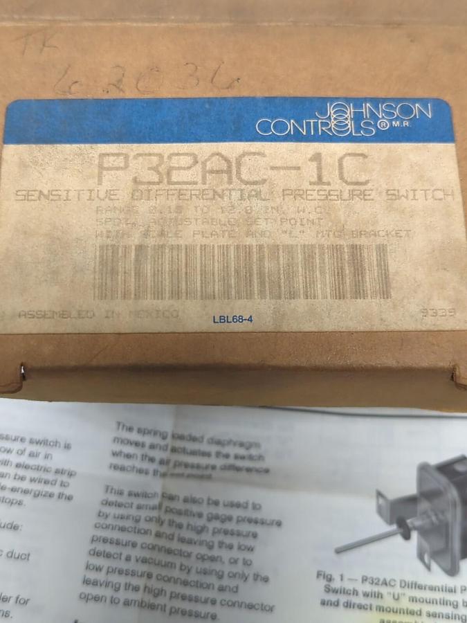 JOHNSON CONTROLS,P32AC-1C,SENSITIVE DIFFERENTIAL PRESSURE SWITCH 0.15 TO 12 IN.