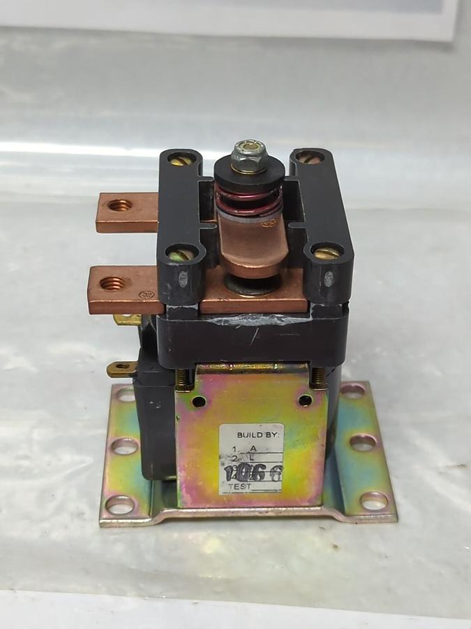 Used GENERAL ELECTRIC,CTTAA300AH124XN,CONTACTOR 24V 225A IC4482 PRE-OWNED