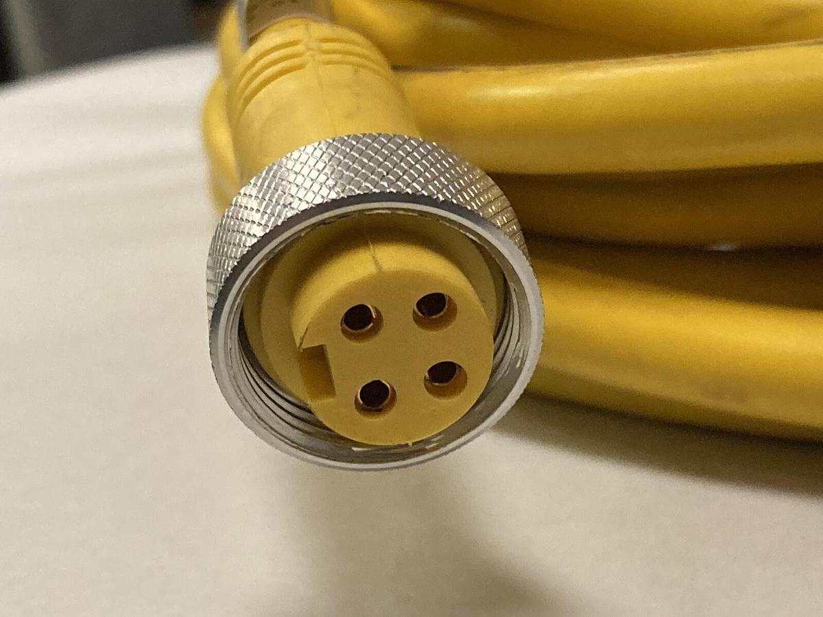 Mencom,MIN-4FP-40,Cable