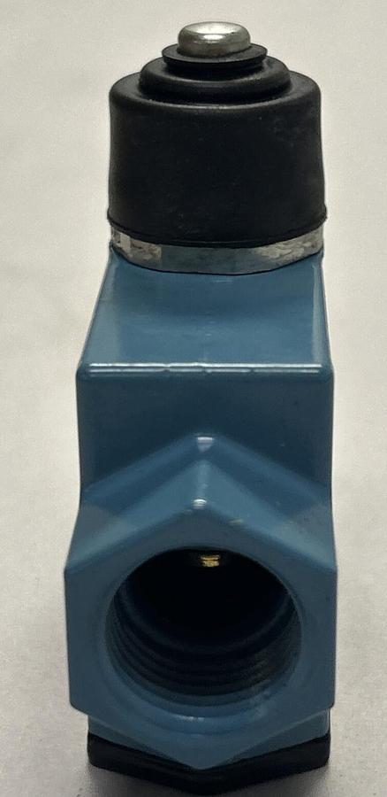 Used HONEYWELL MICROSWITCH,BZE6-2RN194,LIMIT SWITCH