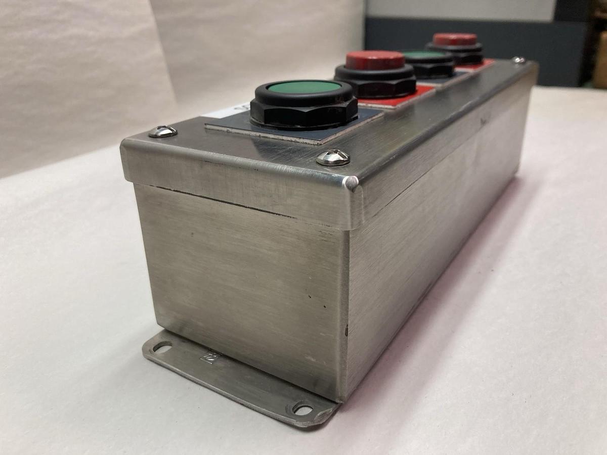 Used Hoffman,E4PBSS,4-Push Button Enclosure w/Stainless Steel Cover