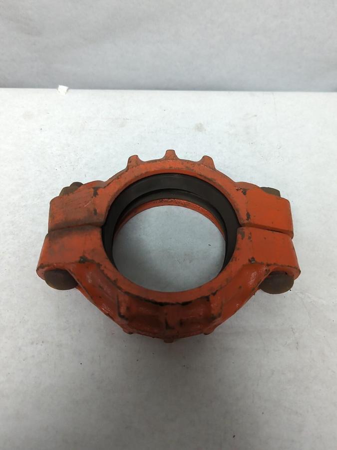 VICTAULIC,STYLE 77,3 INCH PIPE COUPLING WITH GASKET NOS
